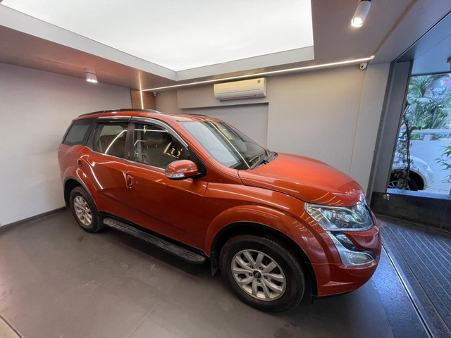 Second-hand 2016 Mahindra XUV500 AT W10 FWD for sale in Mumbai-4
