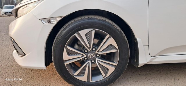 Second-hand 2019 Honda Civic ZX BSIV for sale in New Delhi-19