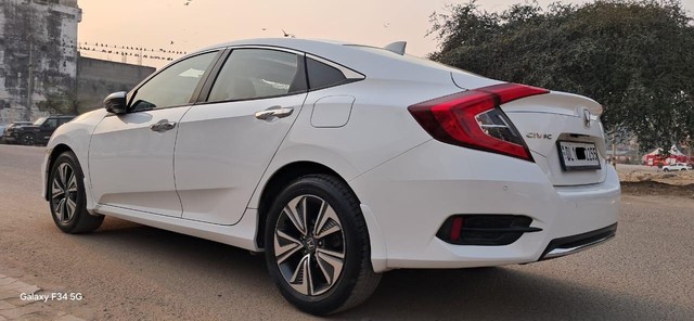 Second-hand 2019 Honda Civic ZX BSIV for sale in New Delhi-22