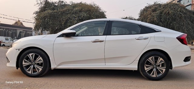 Second-hand 2019 Honda Civic ZX BSIV for sale in New Delhi-15