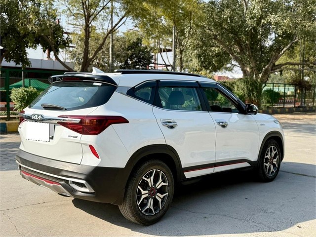 Second-hand 2022 Kia Seltos GTX Plus Diesel AT for sale in New Delhi-2