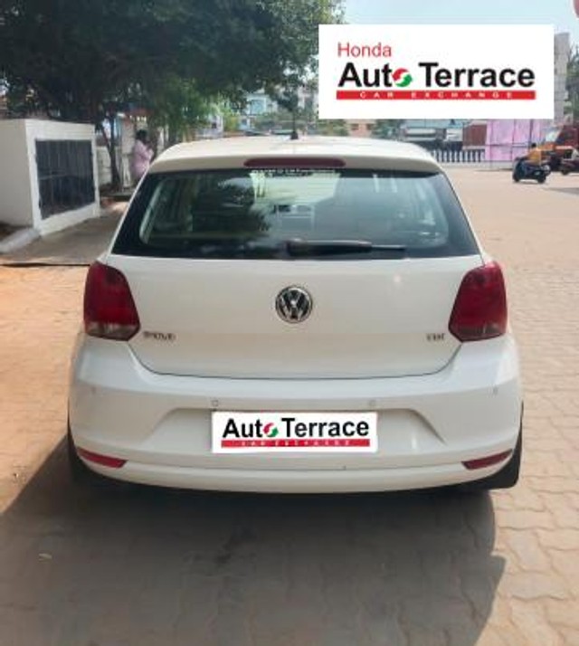 Second-hand 2017 Volkswagen Polo 1.5 TDI Highline for sale in Pondicherry-3
