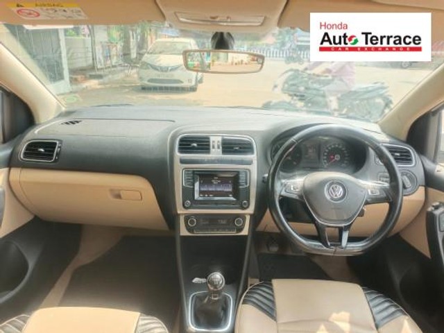 Second-hand 2017 Volkswagen Polo 1.5 TDI Highline for sale in Pondicherry-10