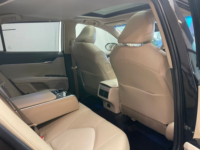 Toyota Camry Hybrid 2.5 Second-hand 2019 Toyota Camry Hybrid 2.5 for sale in Mumbai-7