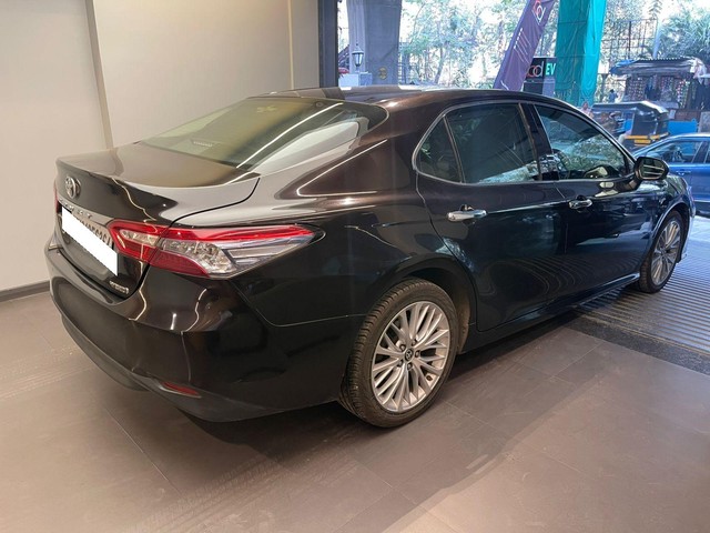 Toyota Camry Hybrid 2.5 Second-hand 2019 Toyota Camry Hybrid 2.5 for sale in Mumbai-2