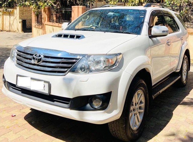 Second-hand 2014 Toyota Fortuner 4x2 Manual for sale in Mumbai-3