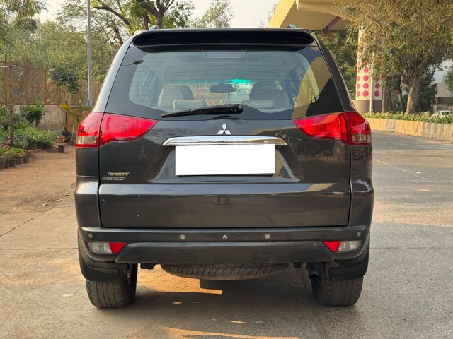 Mitsubishi Pajero Sport 4X2 AT Second-hand 2015 Mitsubishi Pajero Sport 4X2 AT for sale in Mumbai-1