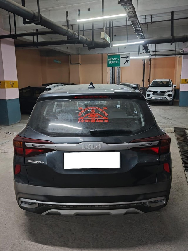 Second-hand 2023 Kia Seltos HTK Plus Diesel iMT for sale in New Delhi-2