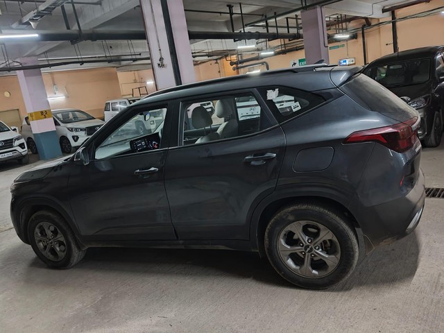 Second-hand 2023 Kia Seltos HTK Plus Diesel iMT for sale in New Delhi-4