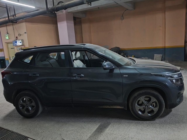 Second-hand 2023 Kia Seltos HTK Plus Diesel iMT for sale in New Delhi-1