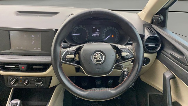 Skoda Slavia 1.0 TSI Active BSVI Second-hand 2022 Skoda Slavia 1.0 TSI Active BSVI for sale in Ahmedabad-3