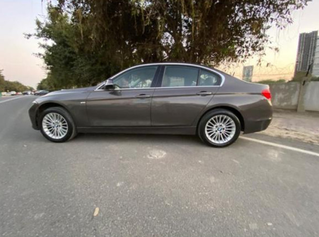 Second-hand 2015 BMW 3 Series 320d Luxury Line for sale in Lucknow-2