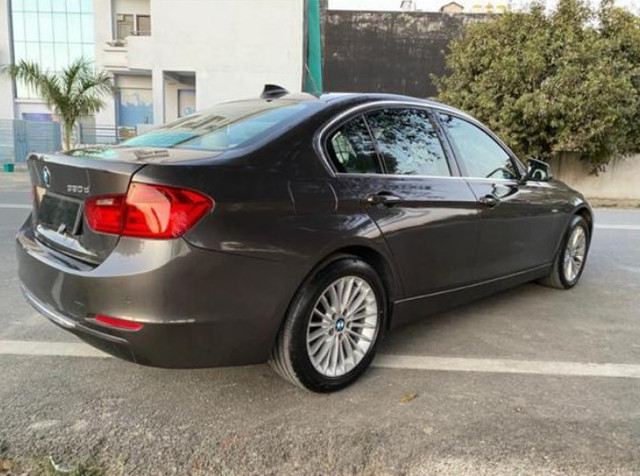 Second-hand 2015 BMW 3 Series 320d Luxury Line for sale in Lucknow-1