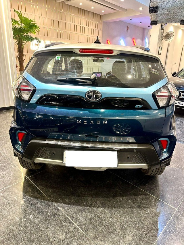 Second-hand 2022 Tata Nexon EV XZ Plus for sale in New Delhi-1