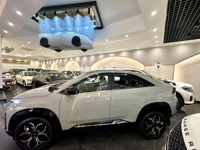 Second-hand 2022 Tata Nexon EV XZ Plus for sale in New Delhi-2