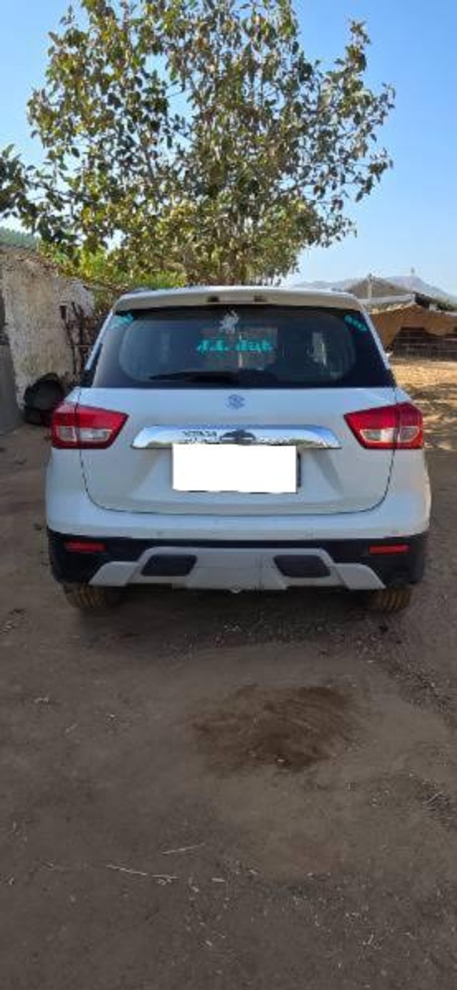 Second-hand 2019 Maruti Vitara Brezza ZDi for sale in Bhuj-1