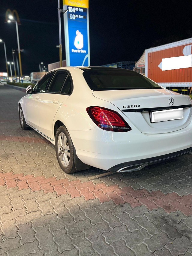 Second-hand 2020 Mercedes-Benz C-Class Progressive C 220d for sale in Navi Mumbai-2