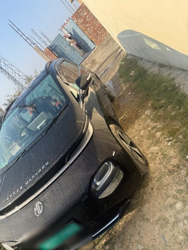 Second-hand 2024 MG Windsor EV Excite for sale in Dehradun-3