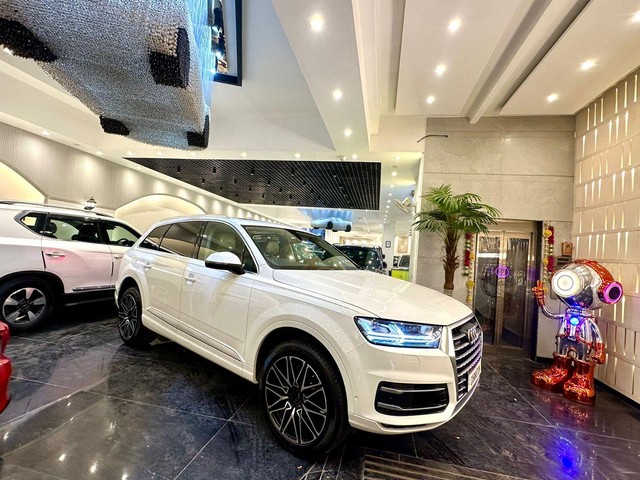 Audi Q7 45 TDI Quattro Technology Second-hand 2017 Audi Q7 45 TDI Quattro Technology for sale in New Delhi-6