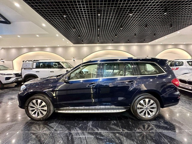 Second-hand 2018 Mercedes-Benz GLS 350d 4MATIC for sale in New Delhi-4