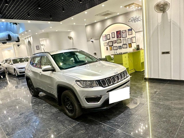 Second-hand 2018 Jeep Compass 1.4 Sport for sale in New Delhi-22