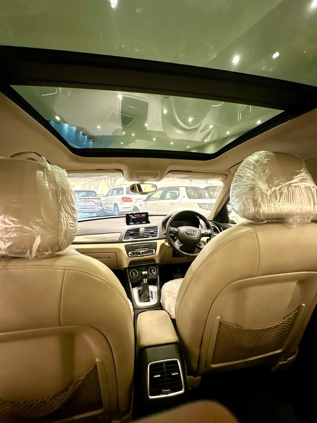 Second-hand 2016 Audi Q3 35 TDI Quattro Premium Plus for sale in New Delhi-6