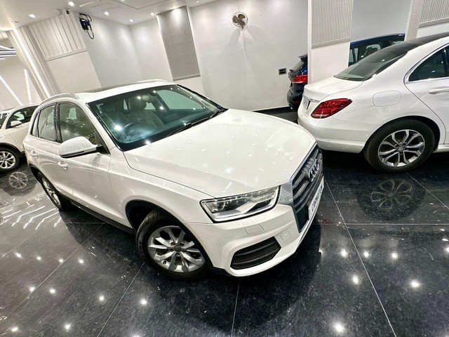 Second-hand 2016 Audi Q3 35 TDI Quattro Premium Plus for sale in New Delhi-12