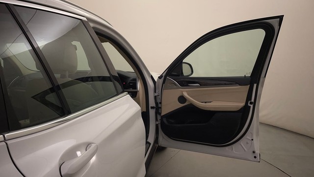 Second-hand 2018 BMW X3 xDrive 20d xLine for sale in Bangalore-16