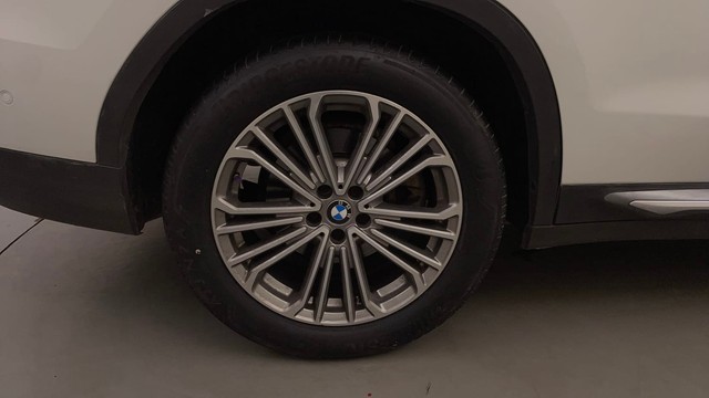 Second-hand 2018 BMW X3 xDrive 20d xLine for sale in Bangalore-18