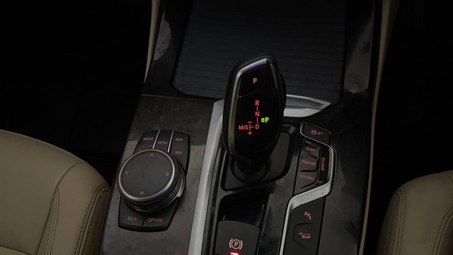 Second-hand 2018 BMW X3 xDrive 20d xLine for sale in Bangalore-12