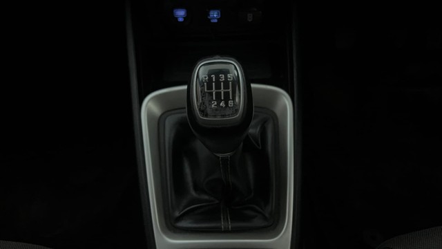 Second-hand 2019 Hyundai Venue SX Opt Turbo iMT BSVI for sale in Bangalore-12