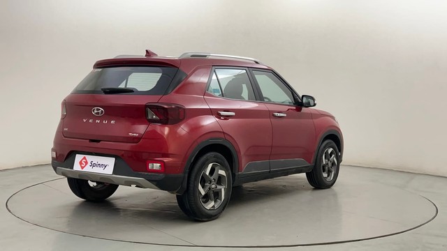Second-hand 2019 Hyundai Venue SX Opt Turbo iMT BSVI for sale in Bangalore-3
