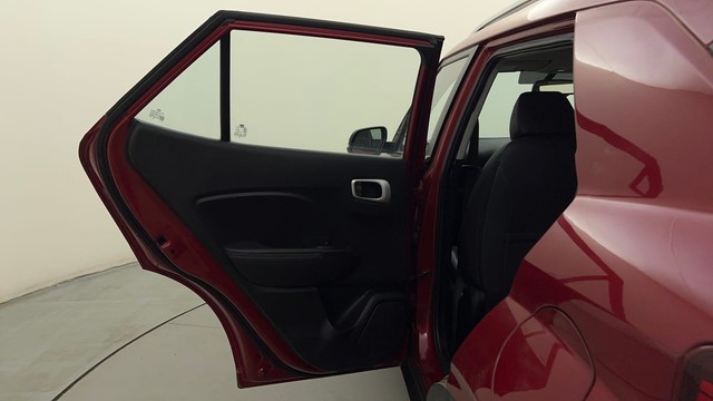 Second-hand 2019 Hyundai Venue SX Opt Turbo iMT BSVI for sale in Bangalore-24