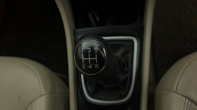 Second-hand 2017 Maruti Suzuki Ciaz Petrol for sale in Mysore-12