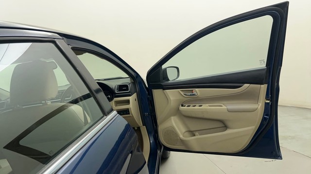 Second-hand 2017 Maruti Suzuki Ciaz Petrol for sale in Mysore-16