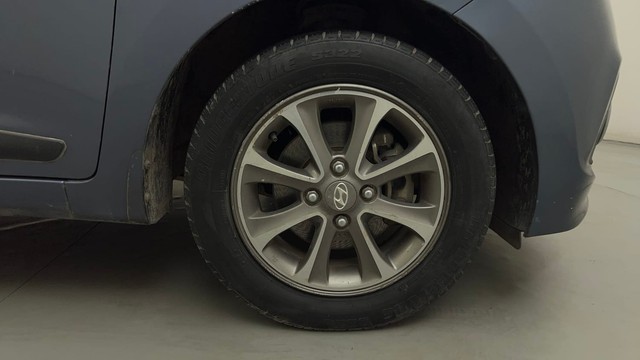 Second-hand 2013 Hyundai Grand i10 1.2 CRDi Asta for sale in Bangalore-17