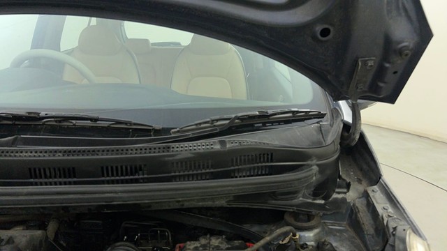 Second-hand 2013 Hyundai Grand i10 1.2 CRDi Asta for sale in Bangalore-38