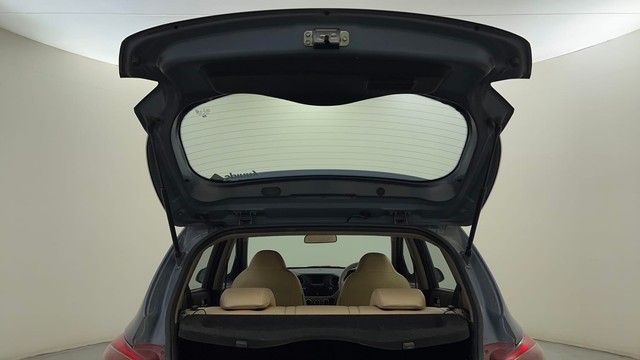 Second-hand 2013 Hyundai Grand i10 1.2 CRDi Asta for sale in Bangalore-24