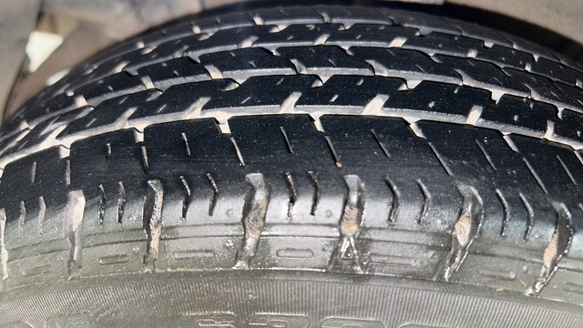 Second-hand 2013 Hyundai Grand i10 1.2 CRDi Asta for sale in Bangalore-32