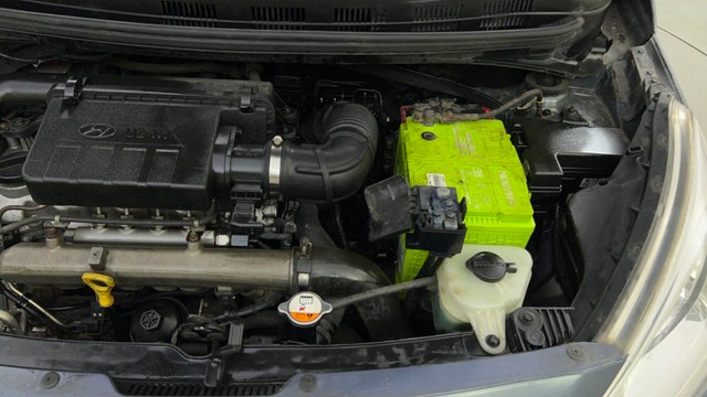 Second-hand 2013 Hyundai Grand i10 1.2 CRDi Asta for sale in Bangalore-33