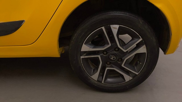 Second-hand 2020 Tata Tiago XZ Plus for sale in Bangalore-19