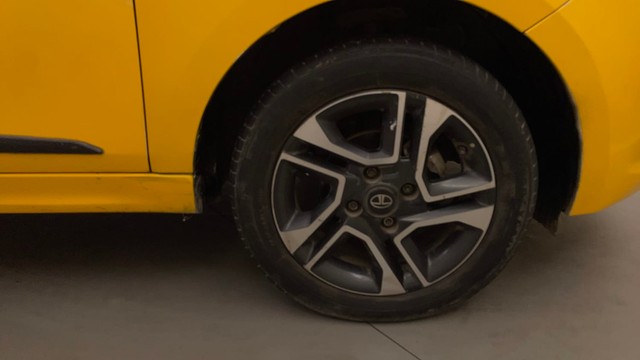 Second-hand 2020 Tata Tiago XZ Plus for sale in Bangalore-17