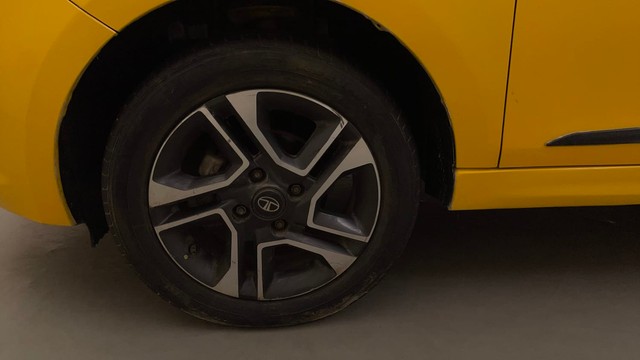 Second-hand 2020 Tata Tiago XZ Plus for sale in Bangalore-20