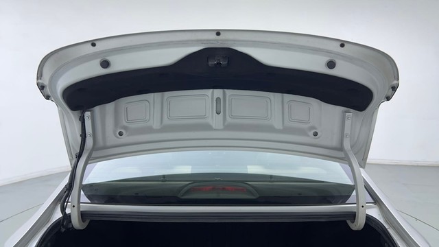 Second-hand 2018 Hyundai Verna 1.6 SX VTVT AT for sale in Ghaziabad-32