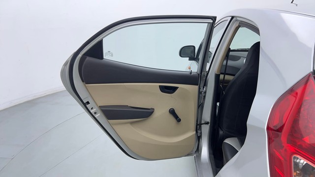 Second-hand 2015 Hyundai EON Era for sale in Ghaziabad-27