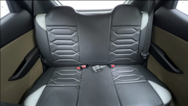 Second-hand 2015 Hyundai EON Era for sale in Ghaziabad-26