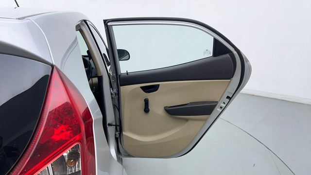 Second-hand 2015 Hyundai EON Era for sale in Ghaziabad-34