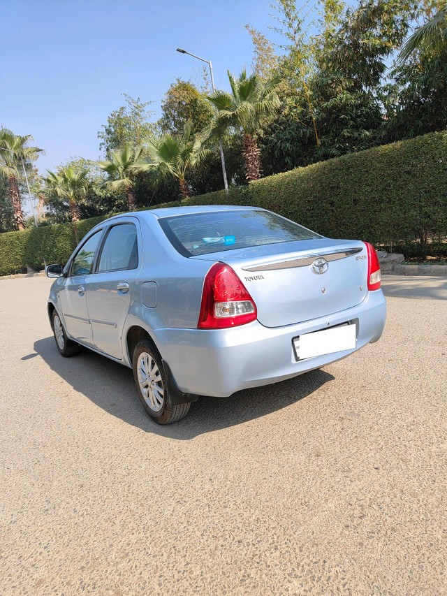 Second-hand 2011 Toyota Etios V for sale in New Delhi-6