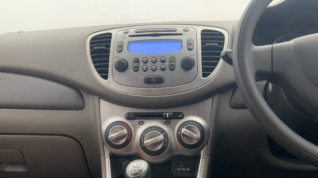 Second-hand 2015 Hyundai i10 Sportz 1.1L for sale in Kolkata-33