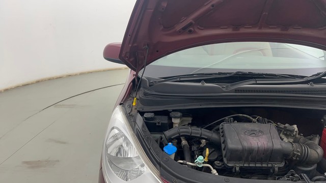 Second-hand 2015 Hyundai i10 Sportz 1.1L for sale in Kolkata-36